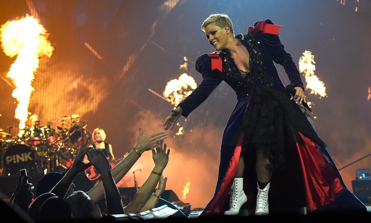 P Nk Porn - This Is What P!nk's Beautiful Trauma World Tour is Really Like